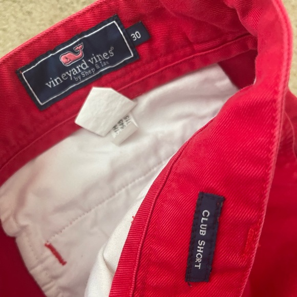 Vineyard Vines American Flag Shorts - Picture 3 of 4